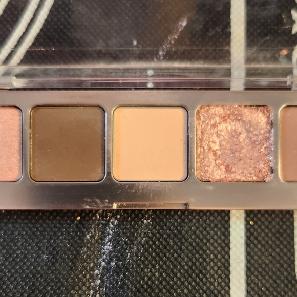 Natasha Denona Mini Rose Eyeshadow Palette - Picture 3 of 6